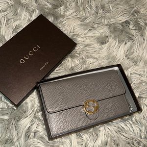 Authentic Gucci Marmont Interlocking G Crossbody Clutch Bag